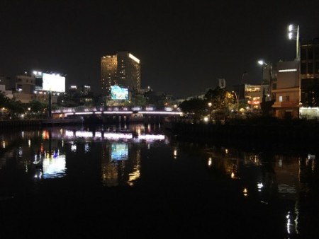 036 Resume today's stroll at night